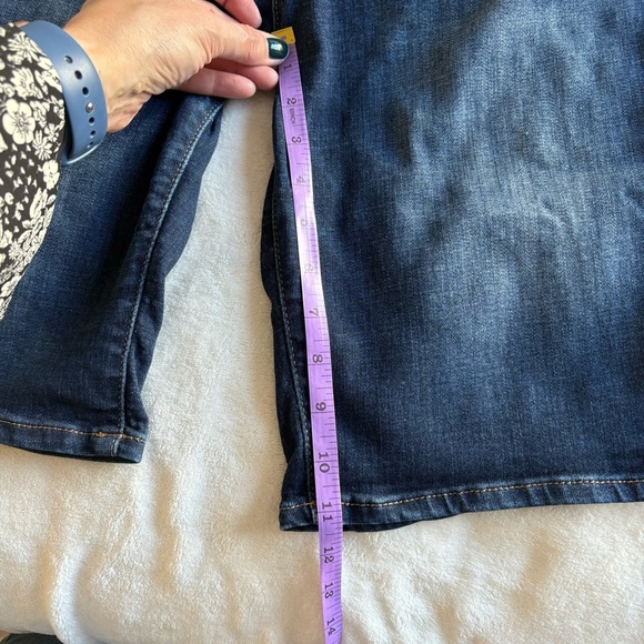 Lucky Brand The Bermuda Dark Blue Jean Shorts - 90s Y2K - Picture 14 of 17